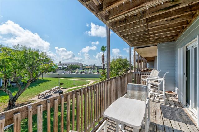 900 N Station St B5, Port Aransas, TX 78373