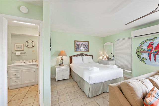 900 N Station St B5, Port Aransas, TX 78373