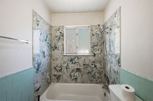 251 Luna Avenue NE, Los Lunas, NM 87031