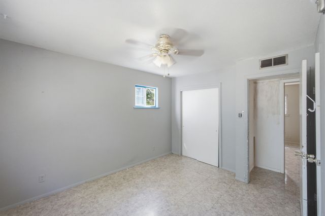 251 Luna Avenue NE, Los Lunas, NM 87031