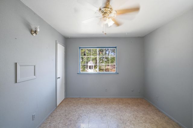 251 Luna Avenue NE, Los Lunas, NM 87031