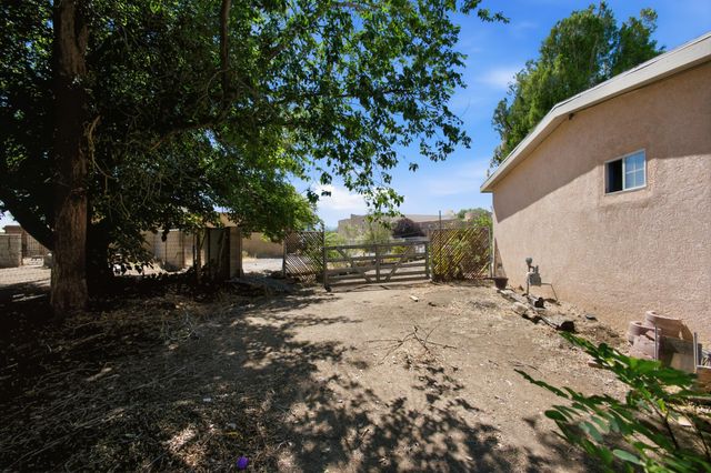 251 Luna Avenue NE, Los Lunas, NM 87031