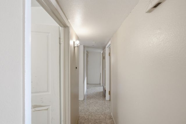 251 Luna Avenue NE, Los Lunas, NM 87031
