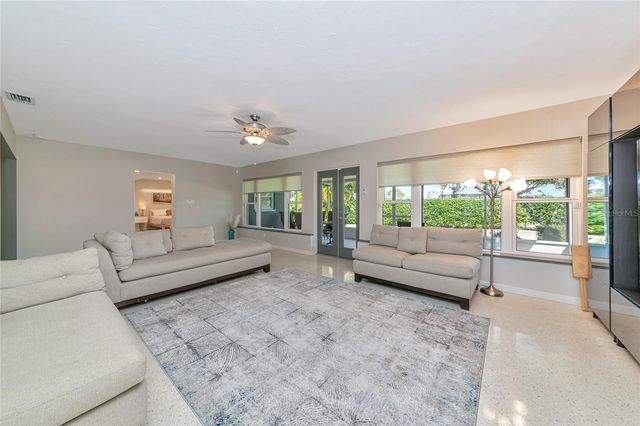 2639 BOUGAINVILLEA STREET, Sarasota, FL 34239