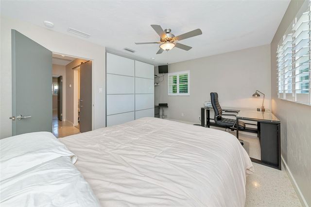 2639 BOUGAINVILLEA STREET, Sarasota, FL 34239