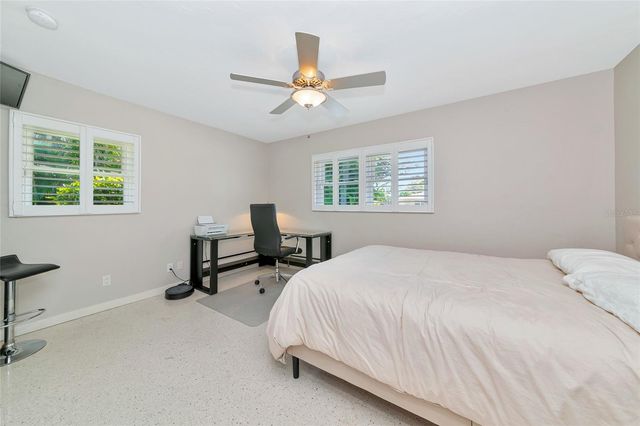 2639 BOUGAINVILLEA STREET, Sarasota, FL 34239