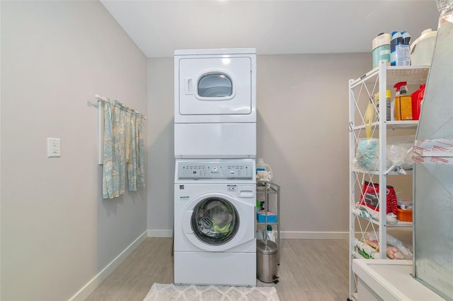 2639 BOUGAINVILLEA STREET, Sarasota, FL 34239