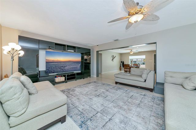 2639 BOUGAINVILLEA STREET, Sarasota, FL 34239