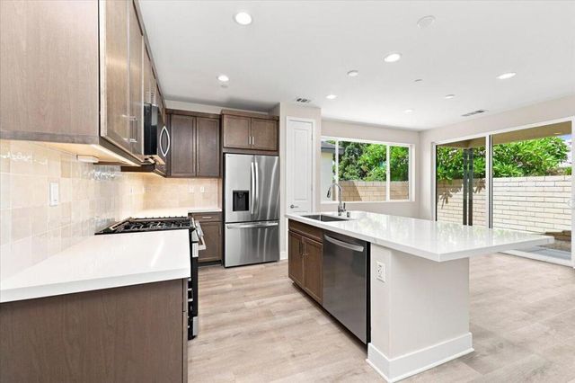 69674 Calle La Costa, Cathedral City, CA 92234