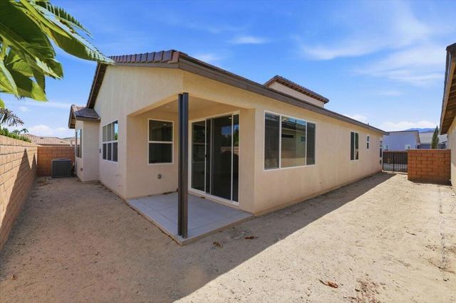 69674 Calle La Costa, Cathedral City, CA 92234