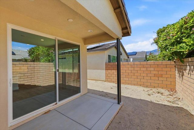 69674 Calle La Costa, Cathedral City, CA 92234