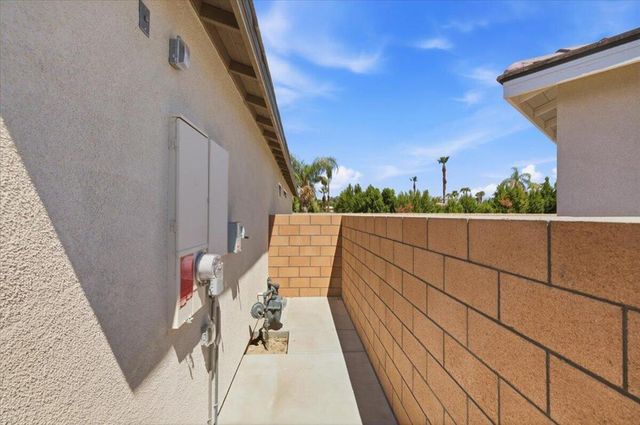 69674 Calle La Costa, Cathedral City, CA 92234