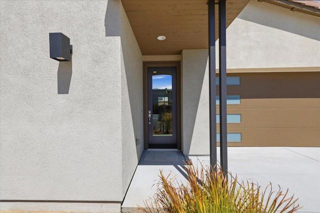 69674 Calle La Costa, Cathedral City, CA 92234