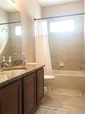 19125 SWEET CLOVER LANE, Tampa, FL 33647