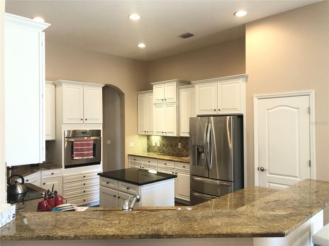 19125 SWEET CLOVER LANE, Tampa, FL 33647