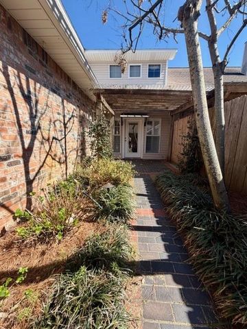 417 VERSAILLES Boulevard 417, Alexandria, LA 71303