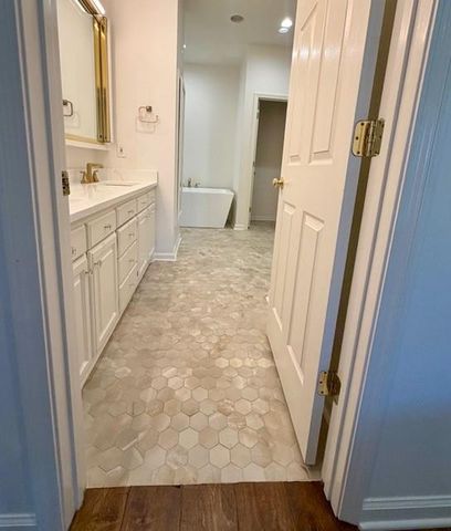 417 VERSAILLES Boulevard 417, Alexandria, LA 71303