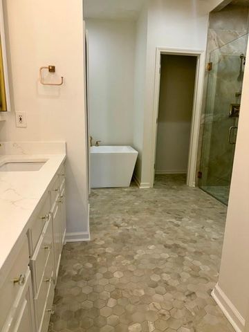 417 VERSAILLES Boulevard 417, Alexandria, LA 71303