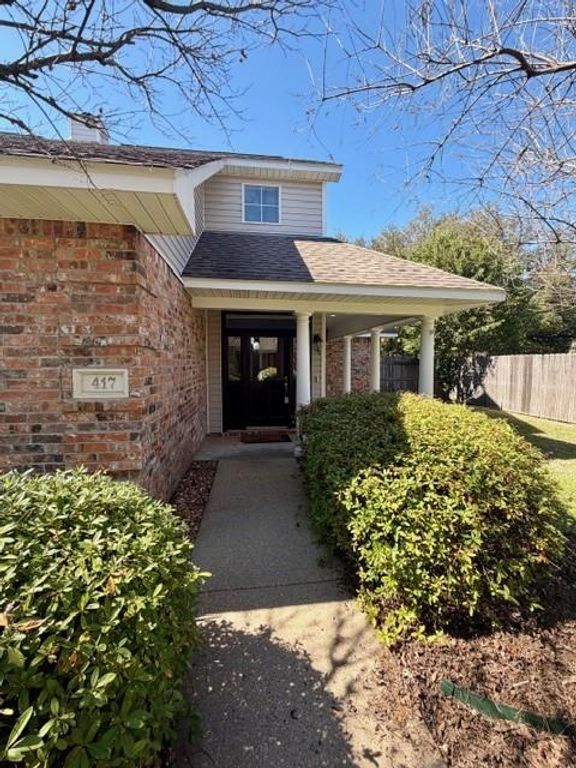 417 VERSAILLES Boulevard 417, Alexandria, LA 71303