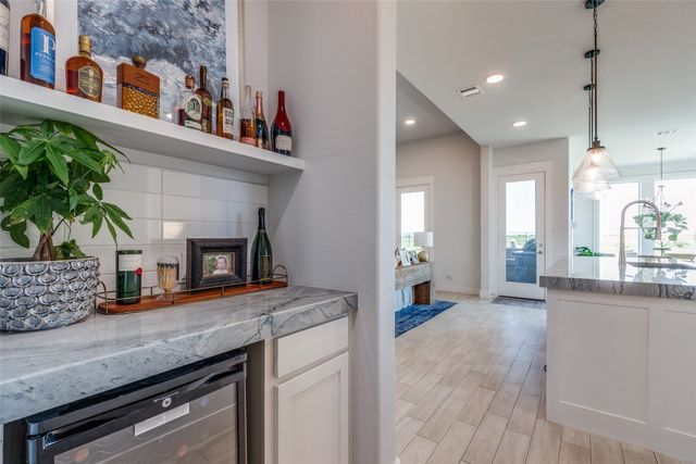 1224 Karsten Ridge Pass, Gunter, TX 75058