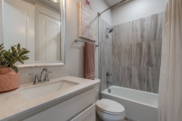 1224 Karsten Ridge Pass, Gunter, TX 75058