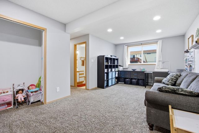 1859 13th Street E, West Fargo, ND 58078