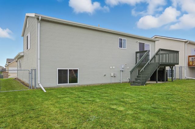1859 13th Street E, West Fargo, ND 58078