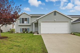 1859 13th Street E, West Fargo, ND 58078