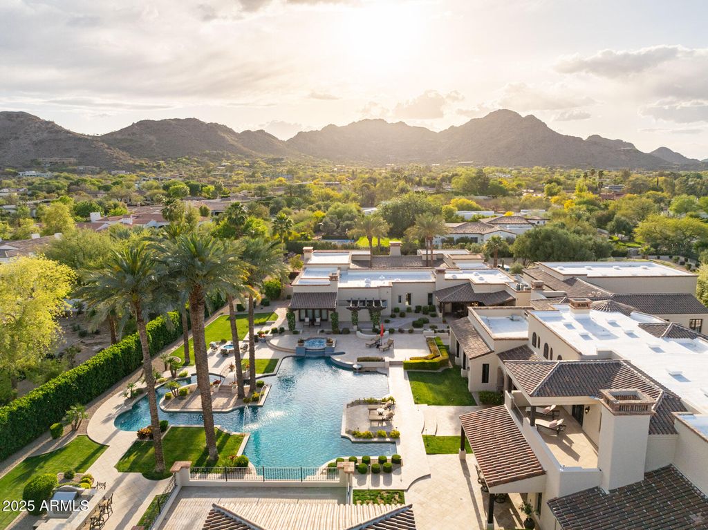 6721 E CHENEY Drive, Paradise Valley, AZ 85253 — exterior
