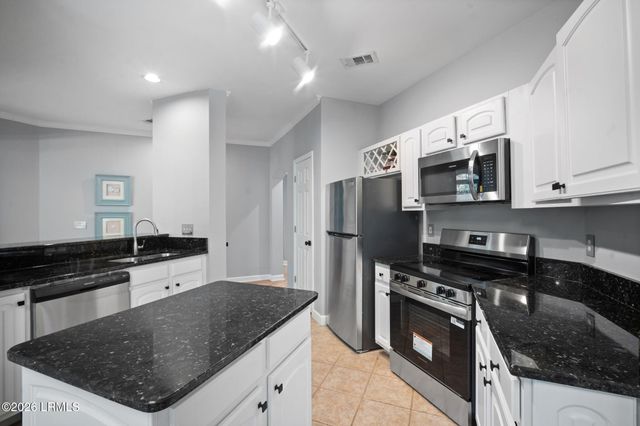4 Indigo Run Dr Apt 1320, Hilton Head Island, SC 29926