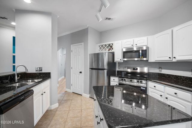 4 Indigo Run Dr Apt 1320, Hilton Head Island, SC 29926