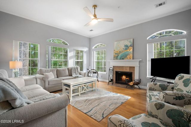 4 Indigo Run Dr Apt 1320, Hilton Head Island, SC 29926