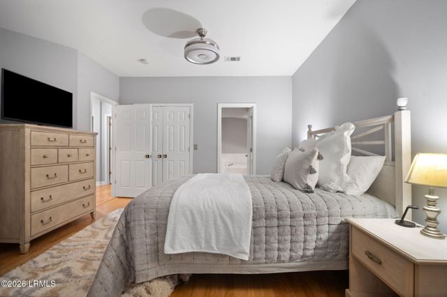 4 Indigo Run Dr Apt 1320, Hilton Head Island, SC 29926