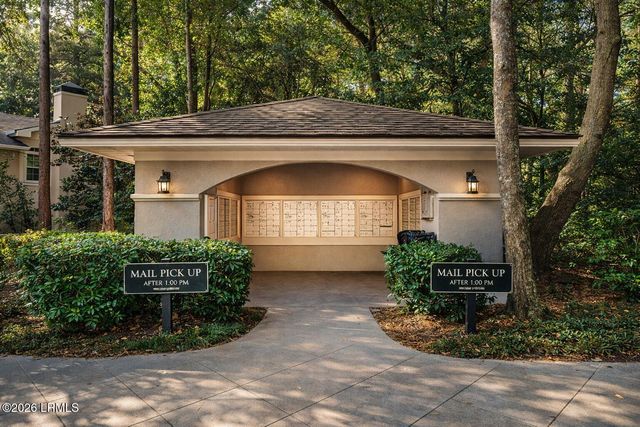 4 Indigo Run Dr Apt 1320, Hilton Head Island, SC 29926
