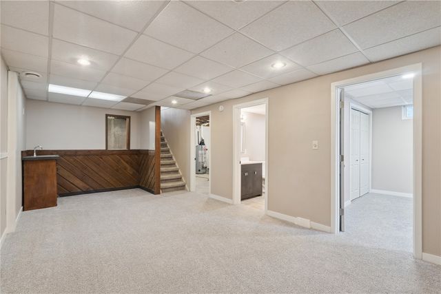 105 4th Street SW, Swisher, IA 52338