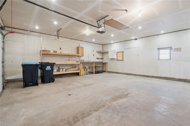 105 4th Street SW, Swisher, IA 52338