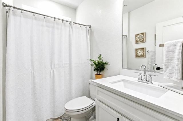 2861 Honey Opal Ave, Sacramento, CA 95833
