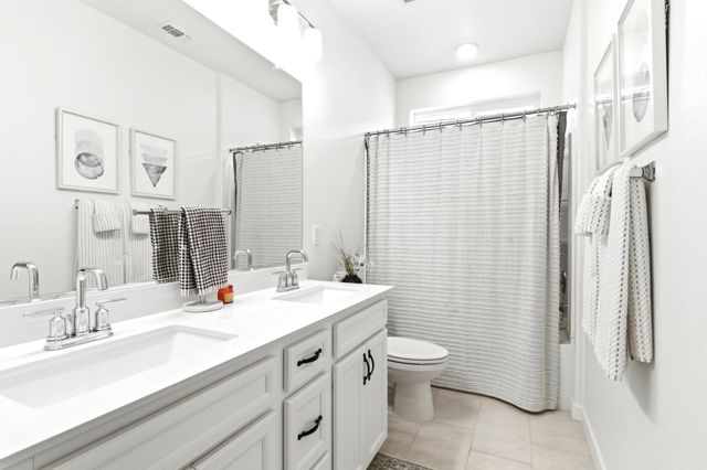 2861 Honey Opal Ave, Sacramento, CA 95833