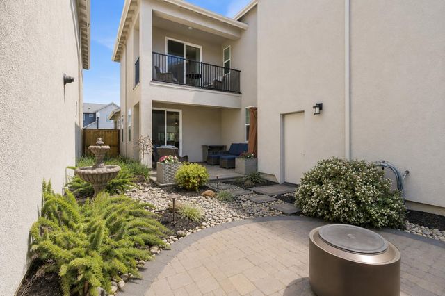 2861 Honey Opal Ave, Sacramento, CA 95833