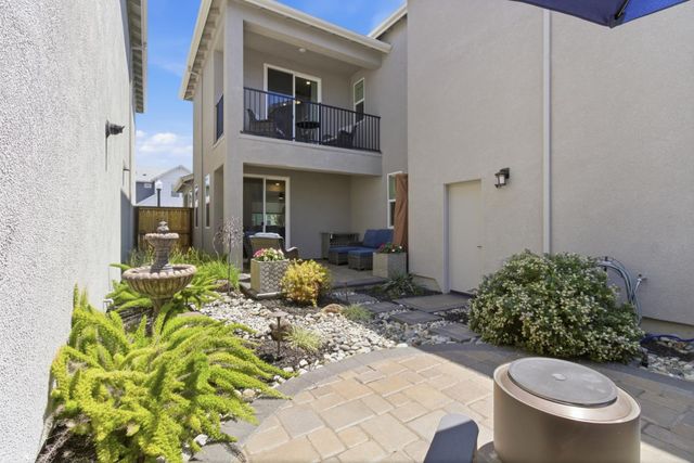 2861 Honey Opal Ave, Sacramento, CA 95833