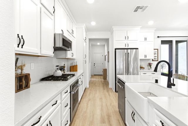 2861 Honey Opal Ave, Sacramento, CA 95833