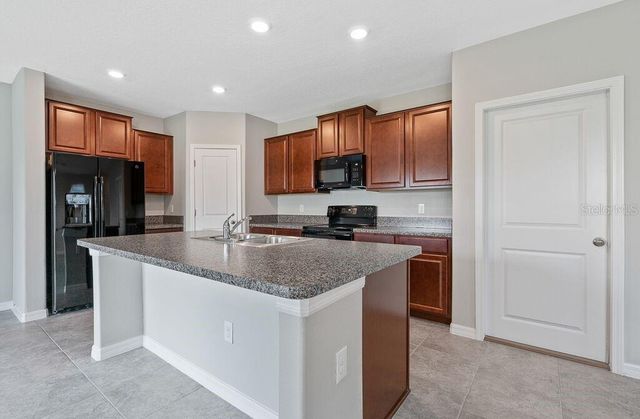 7229 SALT RIVER AVENUE, Sun City Center, FL 33573