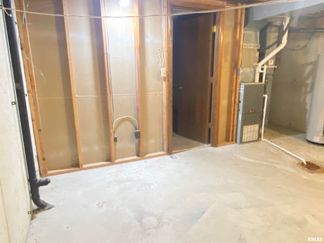 900 S Durkin Dr Unit 12, Springfield, IL 62704
