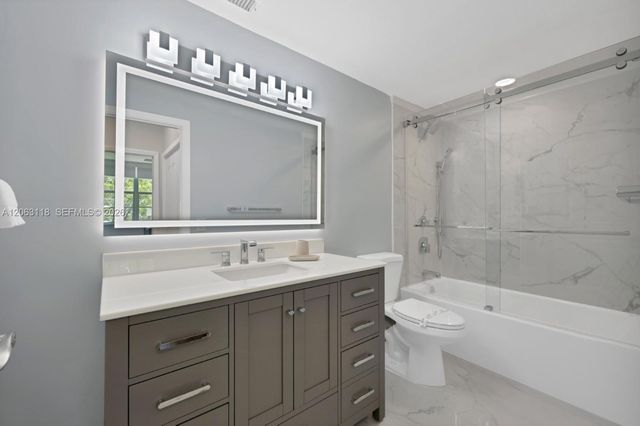 19601 E Country Club Drive 7108, Aventura, FL 33180
