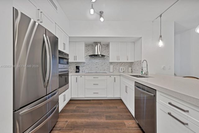 19601 E Country Club Drive 7108, Aventura, FL 33180
