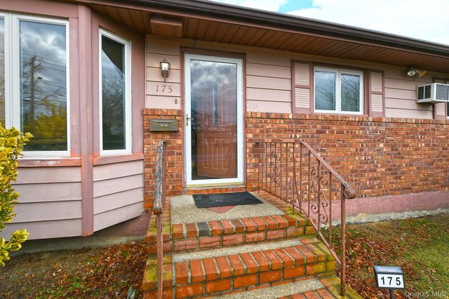175 Woods Road, North Babylon, NY 11703