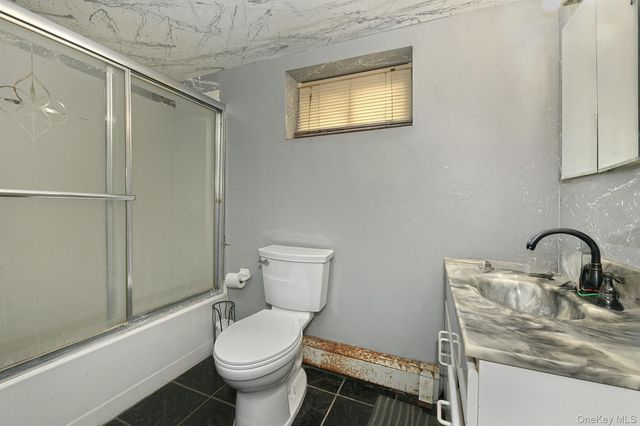 175 Woods Road, North Babylon, NY 11703