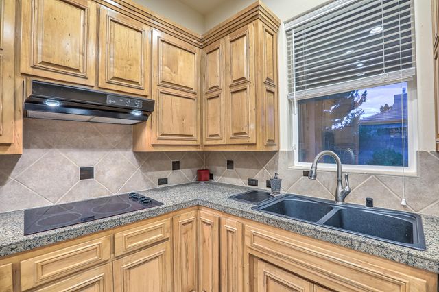 12612 DESERT MARIGOLD Lane NE, Albuquerque, NM 87111