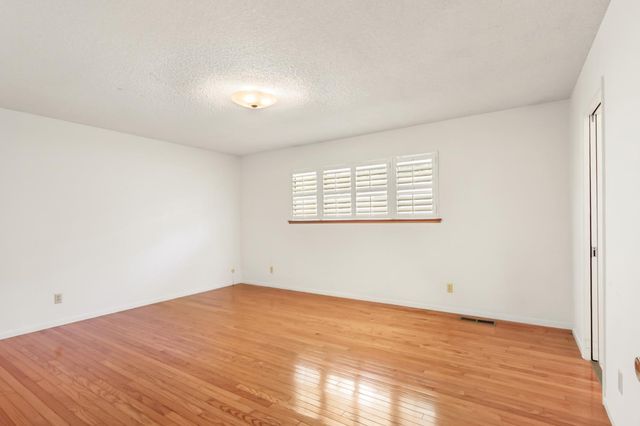 1230 Jacob Ln, Carmichael, CA 95608