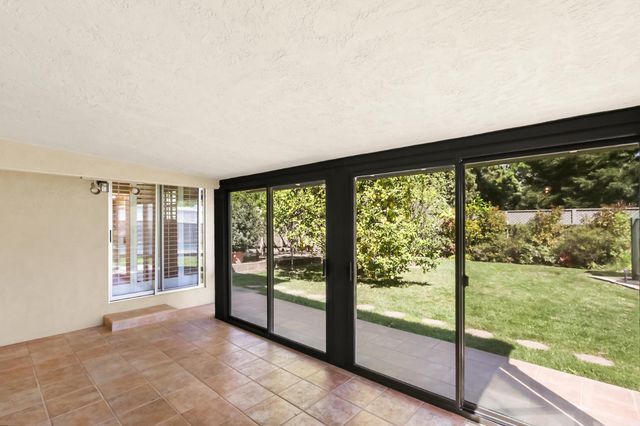 1230 Jacob Ln, Carmichael, CA 95608